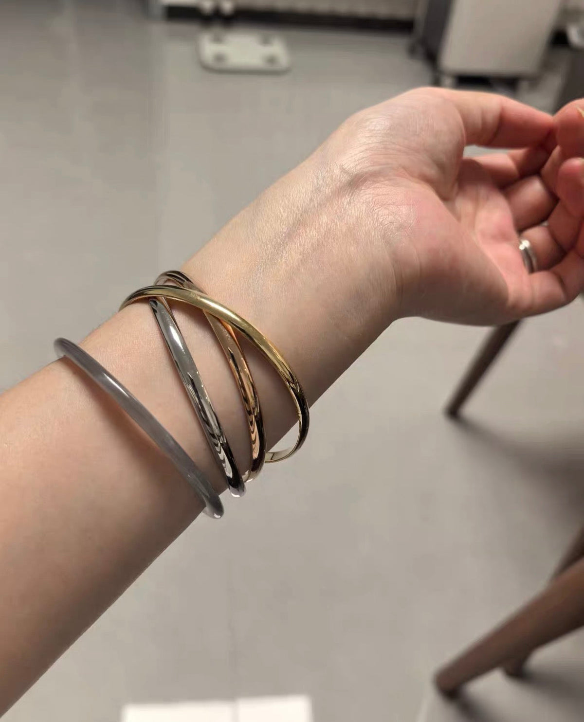 [Bling Jewelry] TRINITY KOLLEKTION KLASSISCHER DREIFARBIGER GOLD-DREIFACHREIFEN
