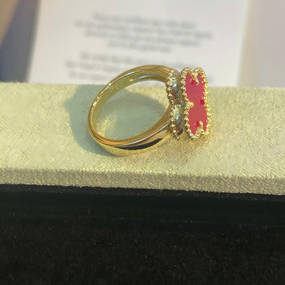 [Bling Jewelrys]NEUE KLEEBATT-RINGE MIT ROSA EMAILLE