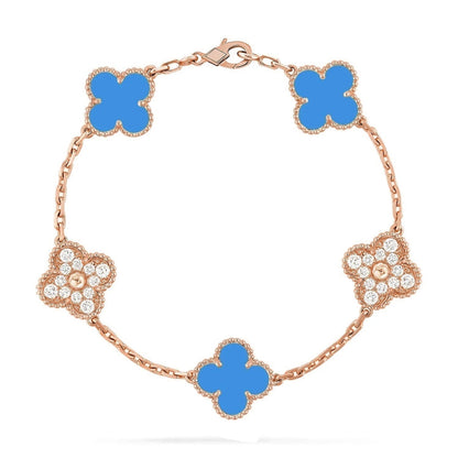 {
  "Bling Jewelrys": "ブリング・ジュエリー",
  "CLOVER 5 MOTIF BLUE AGATE BRACELET COLLECTION": "クローバー 5モチーフ ブルーアゲート ブレスレット コレクション"
}