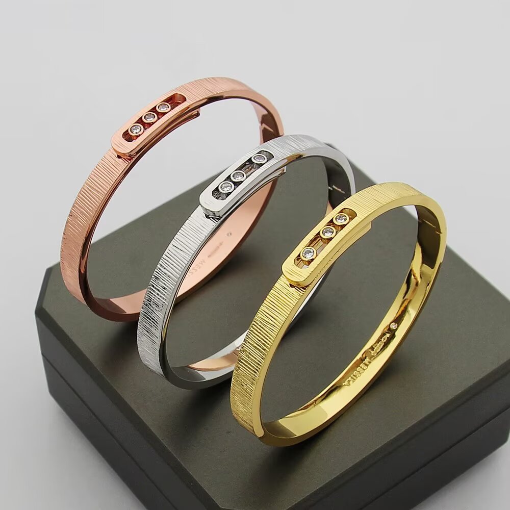 {
  "Bling Jewelrys": "Bling Jewelrys",
  "Move Noa Ciselé bangle": "Move Noa Ciselé Armreif"
}