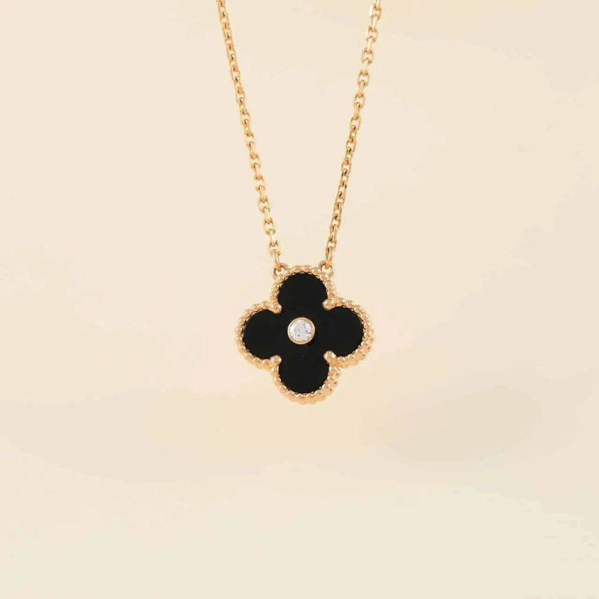 [Bling Jewelrys ]CLOVER 15MM DIAMOND ONYX NECKLACE