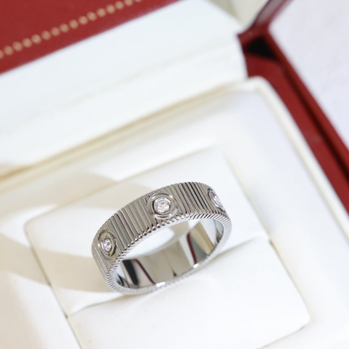 [Bling Jewelry] ラブ 6.5mm アンリミテッド 6ダイヤモンド リング