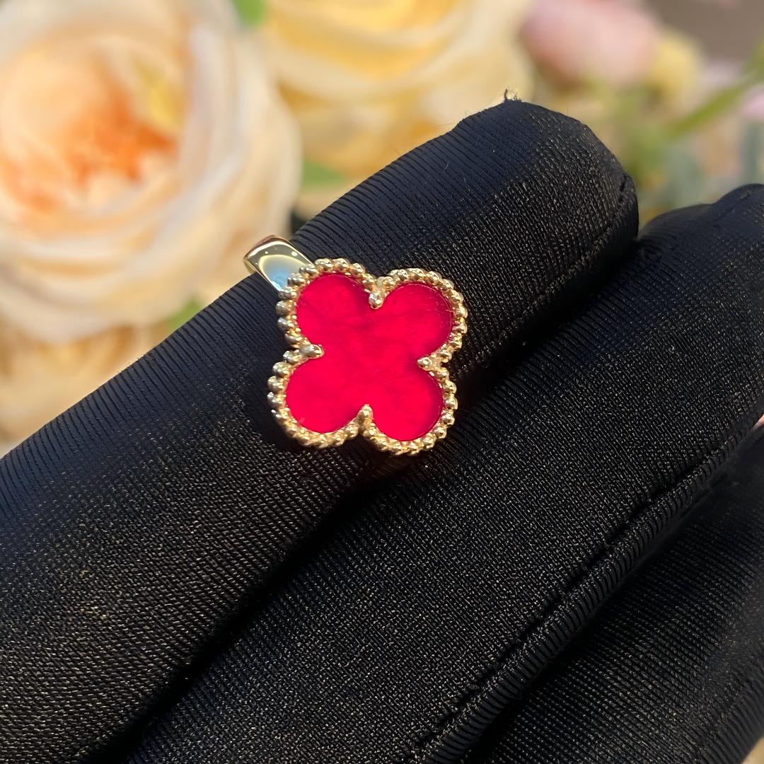 [Bling Jewelrys]NEUE KLEEBATT-RINGE MIT ROSA EMAILLE