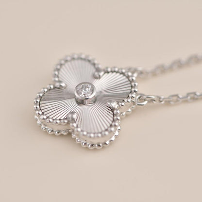 [Bling Jewelrys ]CLOVER  15MM DIAMOND LASER NECKLACE SILVER