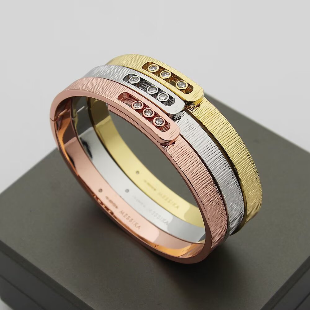{
  "Bling Jewelrys": "Bling Jewelrys",
  "Move Noa Ciselé bangle": "Move Noa Ciselé Armreif"
}