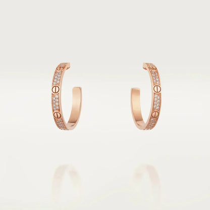 {"Bling Jewelrys": "Bling Jewelrys", "LOVE DIAMOND PINK GOLD HOOP EARRINGS": "LOVE DIAMANT CREOLEN IN ROSÉGOLD"}