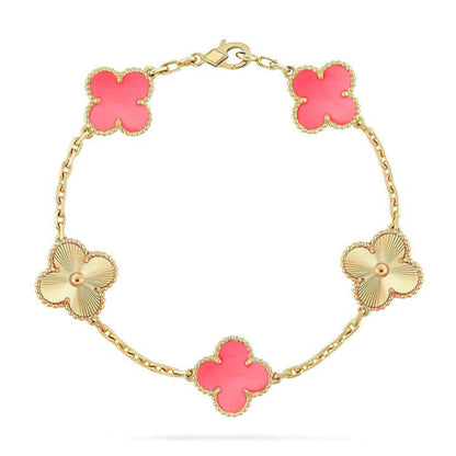 {
  "Bling Jewelrys": "ブリングジュエリー",
  "CLOVER 5 MOTIFS": "クローバー 5モチーフ",
  "PINK MOP BRACELET COLLECTION": "ピンクMOPブレスレットコレクション"
}