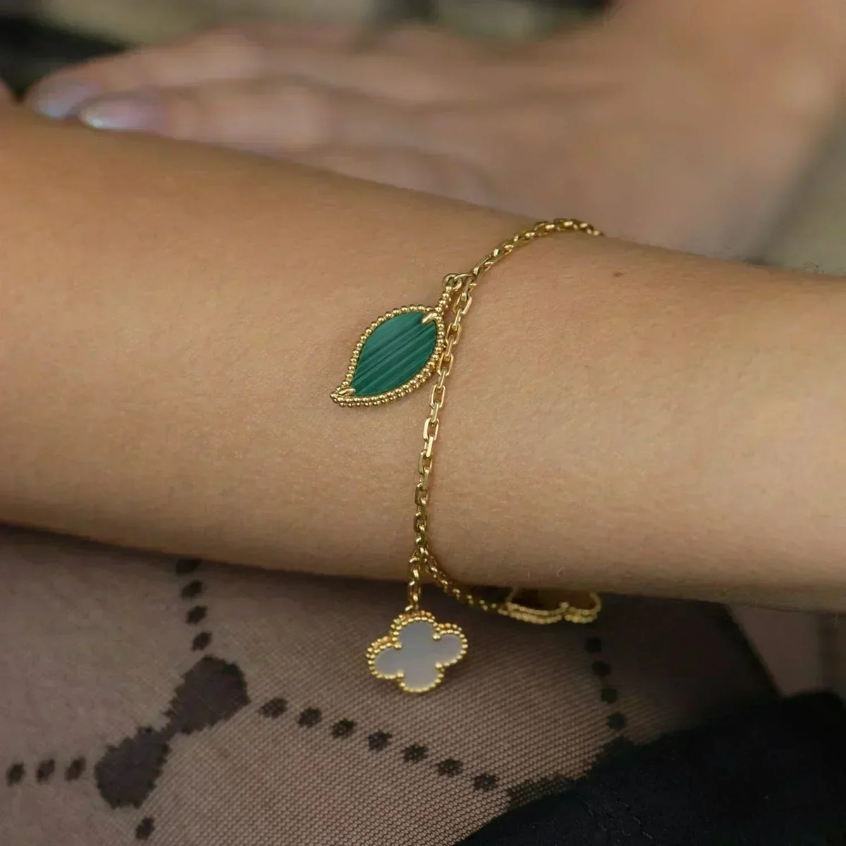 [Bling Jewelrys] LUCKY SPRING ARMBAND MIT 5 MOTIVEN IN GOLD
