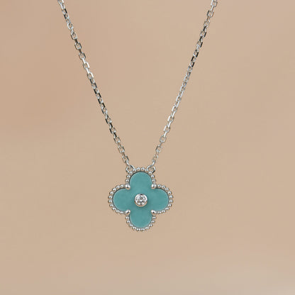 {
"Bling Jewelrys ": "Bling Jewelrys ",
"CLOVER 15MM DIAMOND SVRES PORCELAIN  NECKLACE SILVER": "KLEEBLATT 15MM DIAMANT SVRES PORZELLAN HALSKETTE SILBER"
}