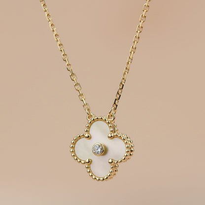 [Bling Jewelrys] KLEEBATT 15MM DIAMANT GOLD PERLMUTT HALSKETTE
