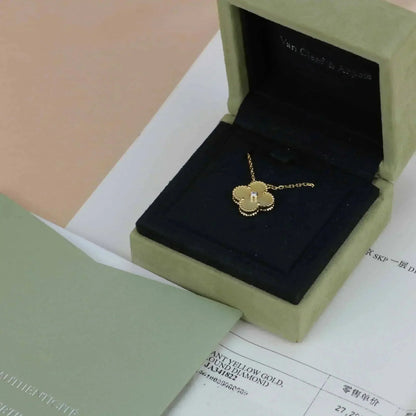 [Bling Jewelrys] KLEEBATT 15MM DIAMANT GOLD PERLMUTT HALSKETTE