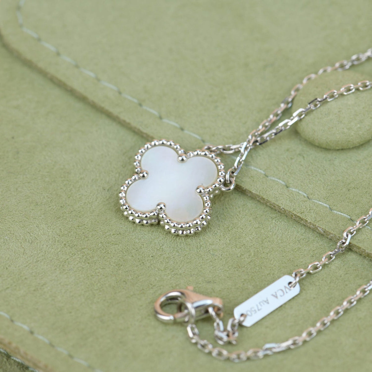 [Bling Jewelrys ]CLOVER  15MM WHITE MOTHER-OF-PEARL SILVER
