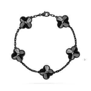 {
  "Bling Jewelrys": "ブリング・ジュエリー",
  "CLOVER 5 MOTIF BLACK BRACELET": "クローバー 5モチーフ ブラック ブレスレット"
}