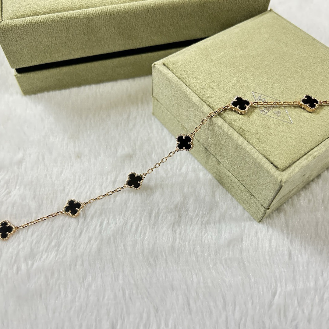 [Bling Jewelrys ]CLOVER 6 MOTIF  ONYXS BRACELET