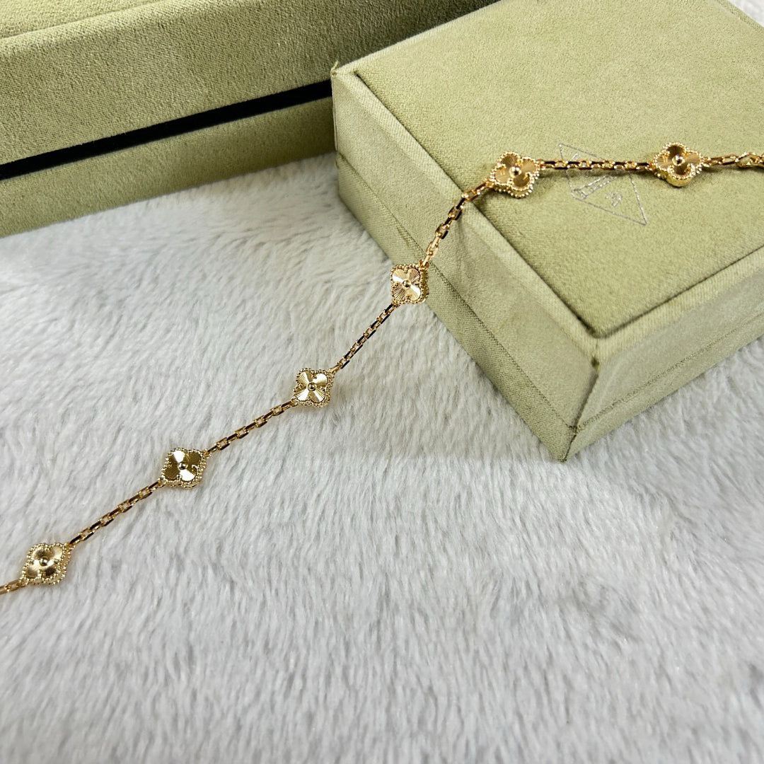 [Bling Jewelrys ]CLOVER 6 MOTIF DIAMOND BRACELET