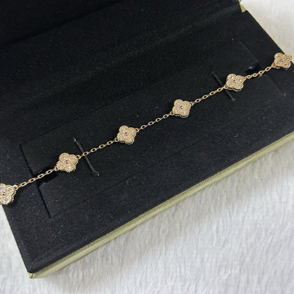 [Bling Jewelrys ]CLOVER 6 MOTIF DIAMOND BRACELET