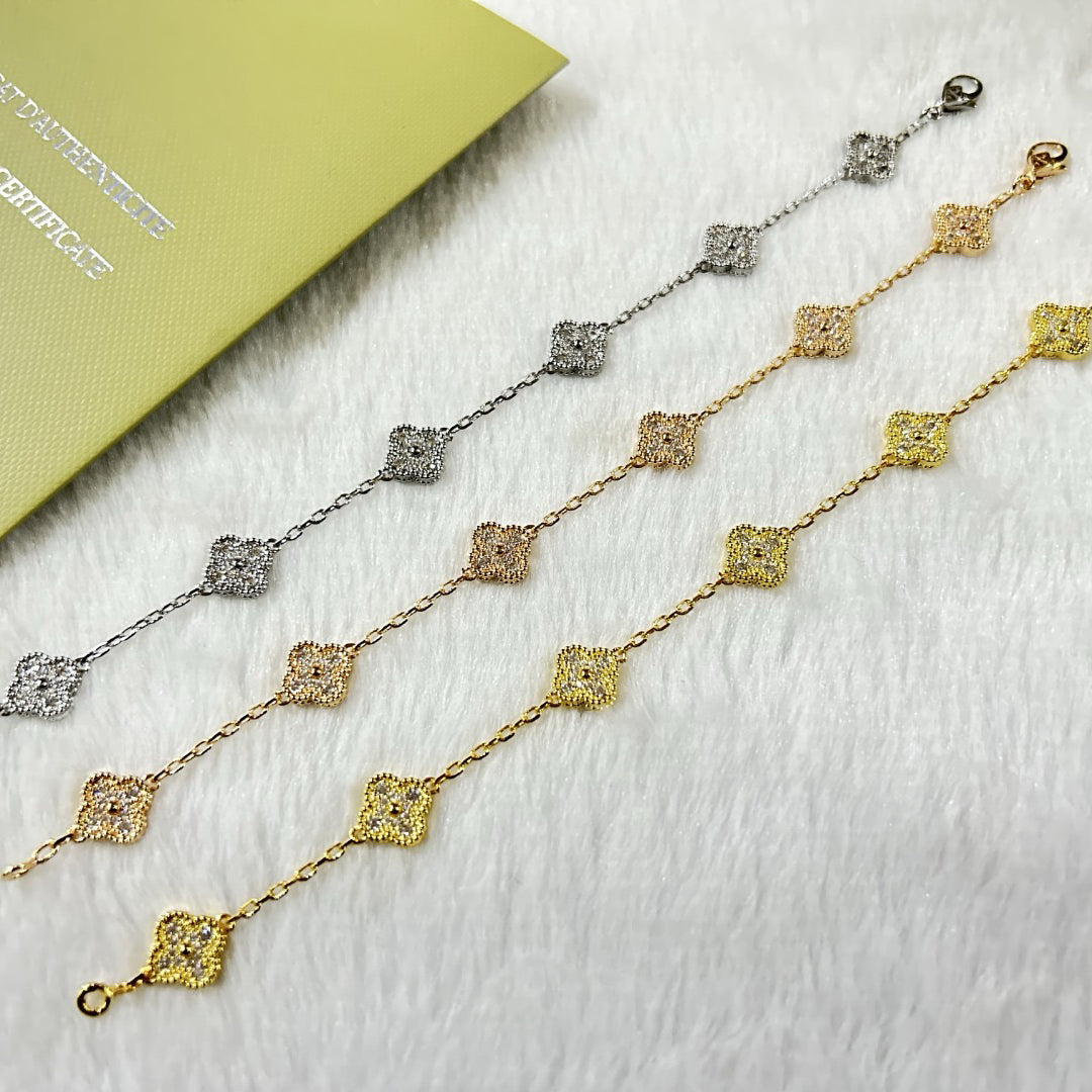 [Bling Jewelrys ]CLOVER 6 MOTIF DIAMOND BRACELET