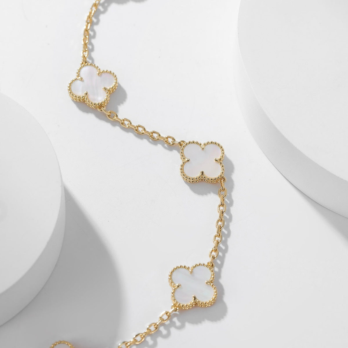[Bling Jewelrys ]CLOVER 10 MOTIFS WHITE MOTHER OF PEARL NECKLACE