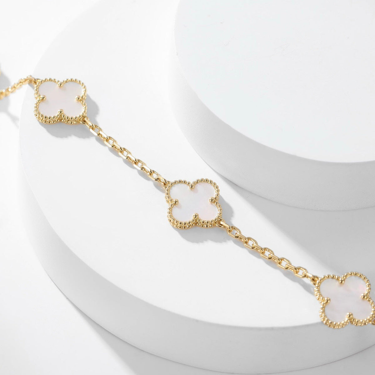 [Bling Jewelrys ]CLOVER 10 MOTIFS WHITE MOTHER OF PEARL NECKLACE