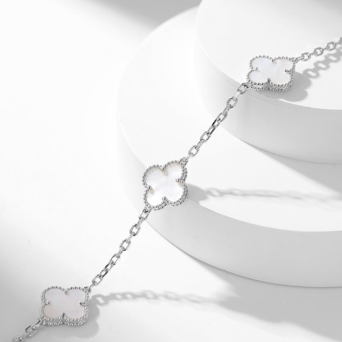 [Bling Jewelrys ]CLOVER 10 MOTIFS WHITE MOTHER OF PEARL NECKLACE
