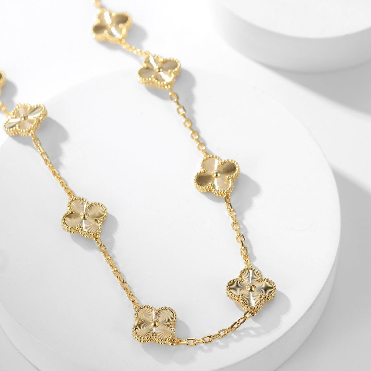 [Bling Jewelry] KLEEBATT-HALSKETTE MIT 10 LASER-MOTIVEN