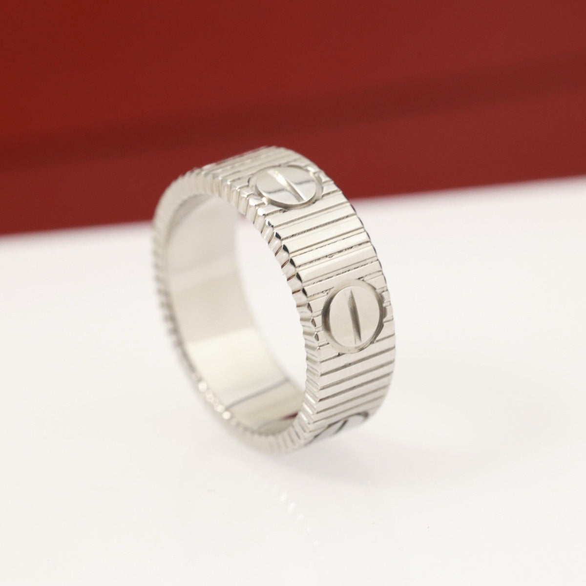 {"Bling Jewelrys ": "ブリング・ジュエリー ", "LOVE UNLIMITED RING": "ラブ・アンリミテッド・リング"}