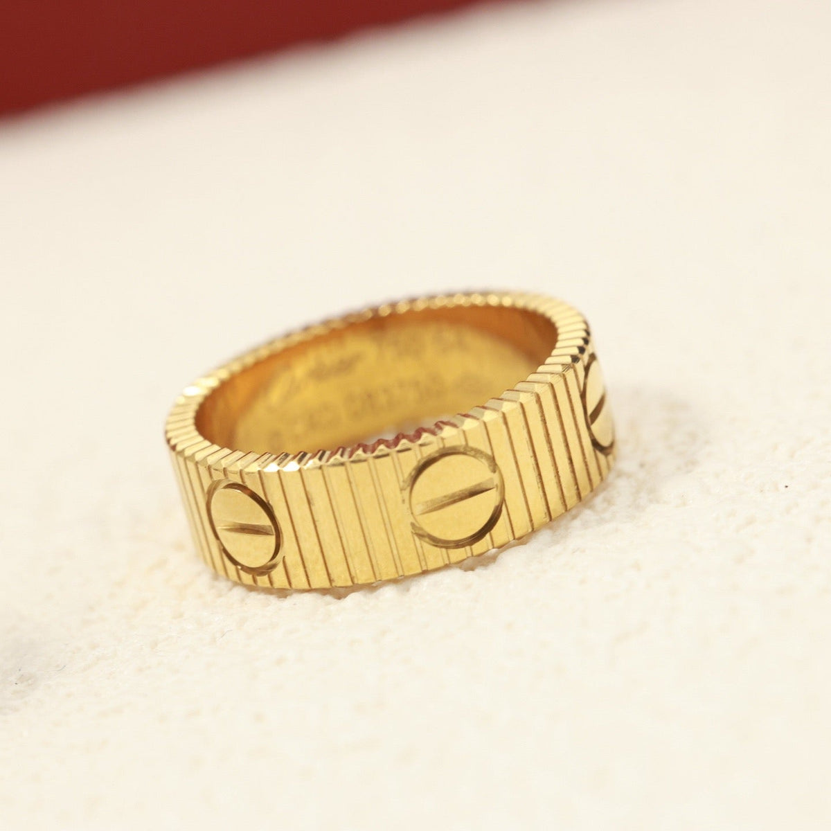{"Bling Jewelrys ": "ブリング・ジュエリー ", "LOVE UNLIMITED RING": "ラブ・アンリミテッド・リング"}
