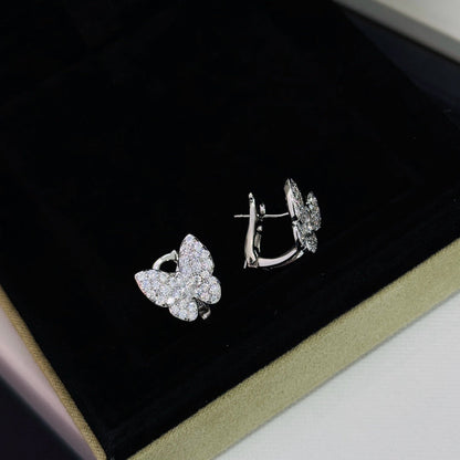 {
  "Bling Jewelrys ": "ブリング・ジュエリー ",
  "BUTTERFLY ALL DIAMOND EARRINGS": "バタフライ・オールダイヤモンド・イヤリング"
}