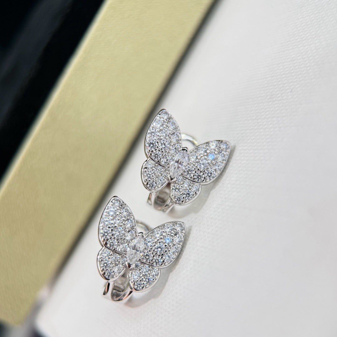 {
  "Bling Jewelrys ": "ブリング・ジュエリー ",
  "BUTTERFLY ALL DIAMOND EARRINGS": "バタフライ・オールダイヤモンド・イヤリング"
}