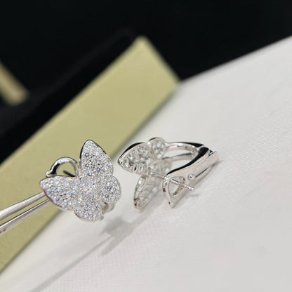{
  "Bling Jewelrys ": "ブリング・ジュエリー ",
  "BUTTERFLY ALL DIAMOND EARRINGS": "バタフライ・オールダイヤモンド・イヤリング"
}