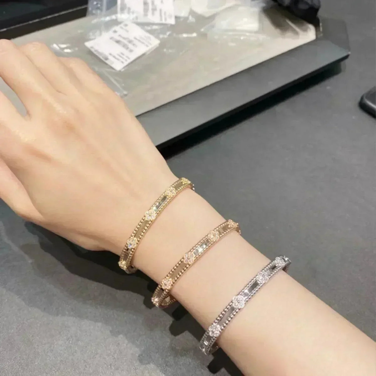 [Bling Jewelrys ]CLOVER BRACELET 4MM DIAMONDS