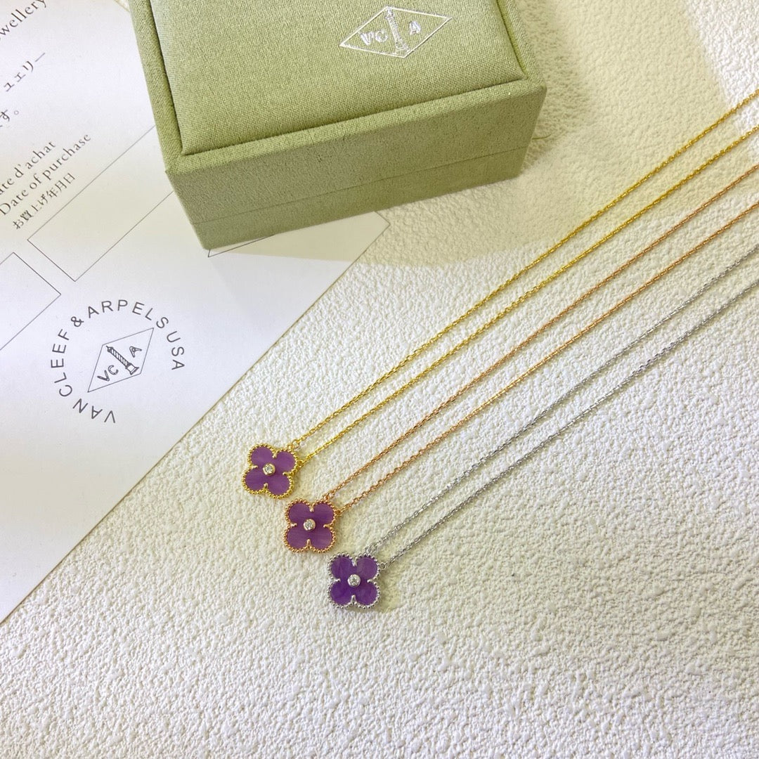 [Bling Jewelry] 15MM KLEEBATT-HALSKETTE MIT DIAMANT IN LILA/VIOLETT