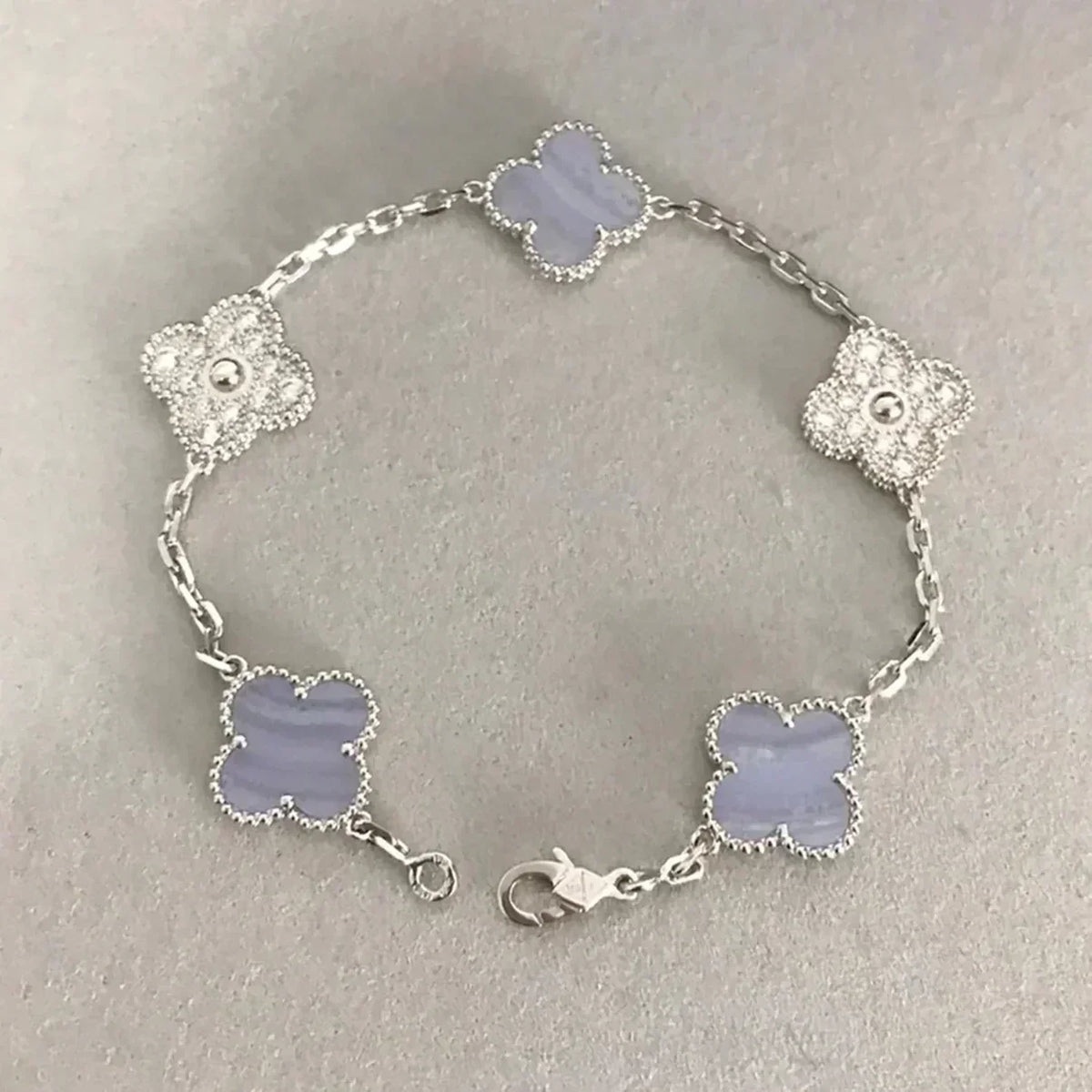 [Bling Jewelrys ] CLOVER 5 MOTIF PURPLE CHALCEDONY BRACELET COLLECTION