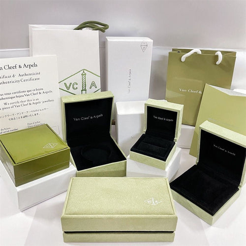 [Bling Jewelrys ]VA CLOVER BRACELET NECKLACE RING BOX GIFT BAG
