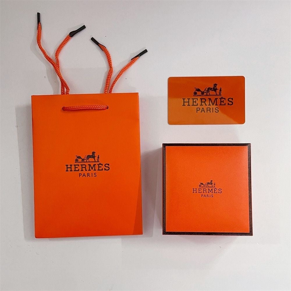 {
  "Bling Jewelrys": "Bling Jewelry",
  "HM BRACELET NECKLACE RING BOX GIFT BAG": "ブレスレット ネックレス リング用 ギフトボックス・ギフトバッグ"
}