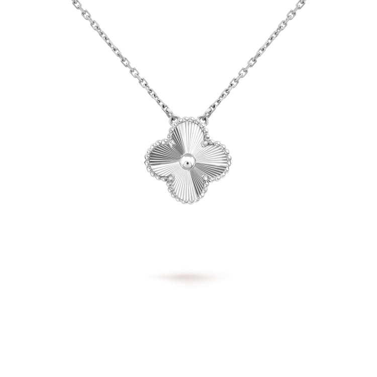[Bling Jewelrys ]CLOVER 15MM LASER NECKLACE SILVER