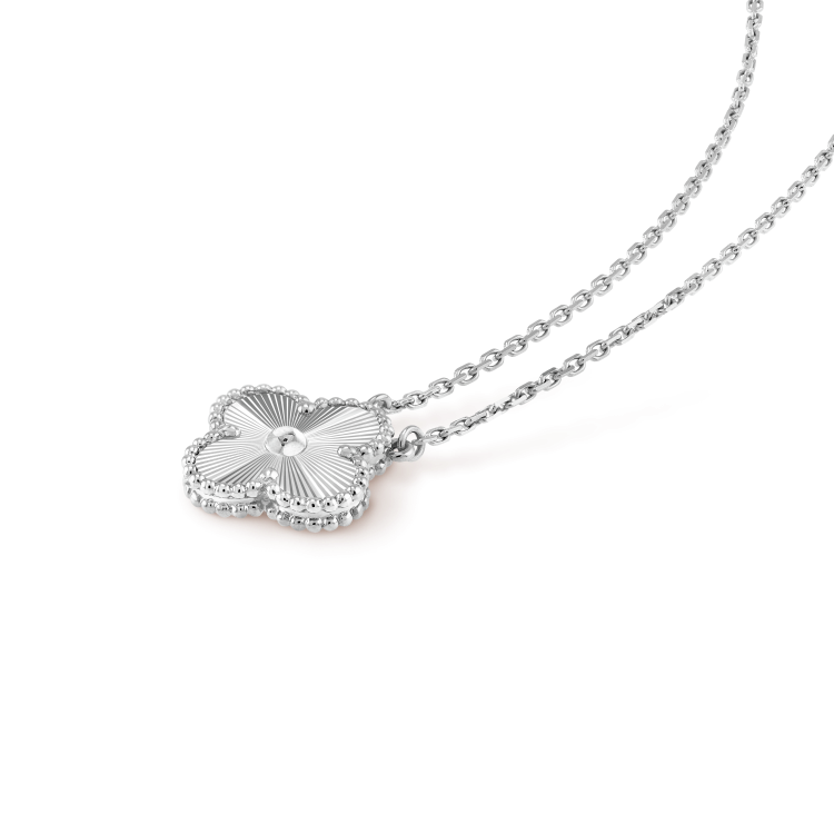 [Bling Jewelrys ]CLOVER 15MM LASER NECKLACE SILVER