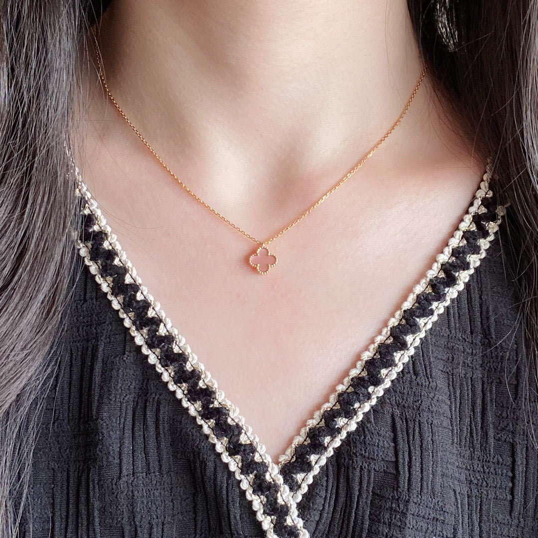 [Bling Jewelrys ]CLOVER 9.5MM PINK MOTHER OF PEARL SINGLE FLOWER NECKLACE