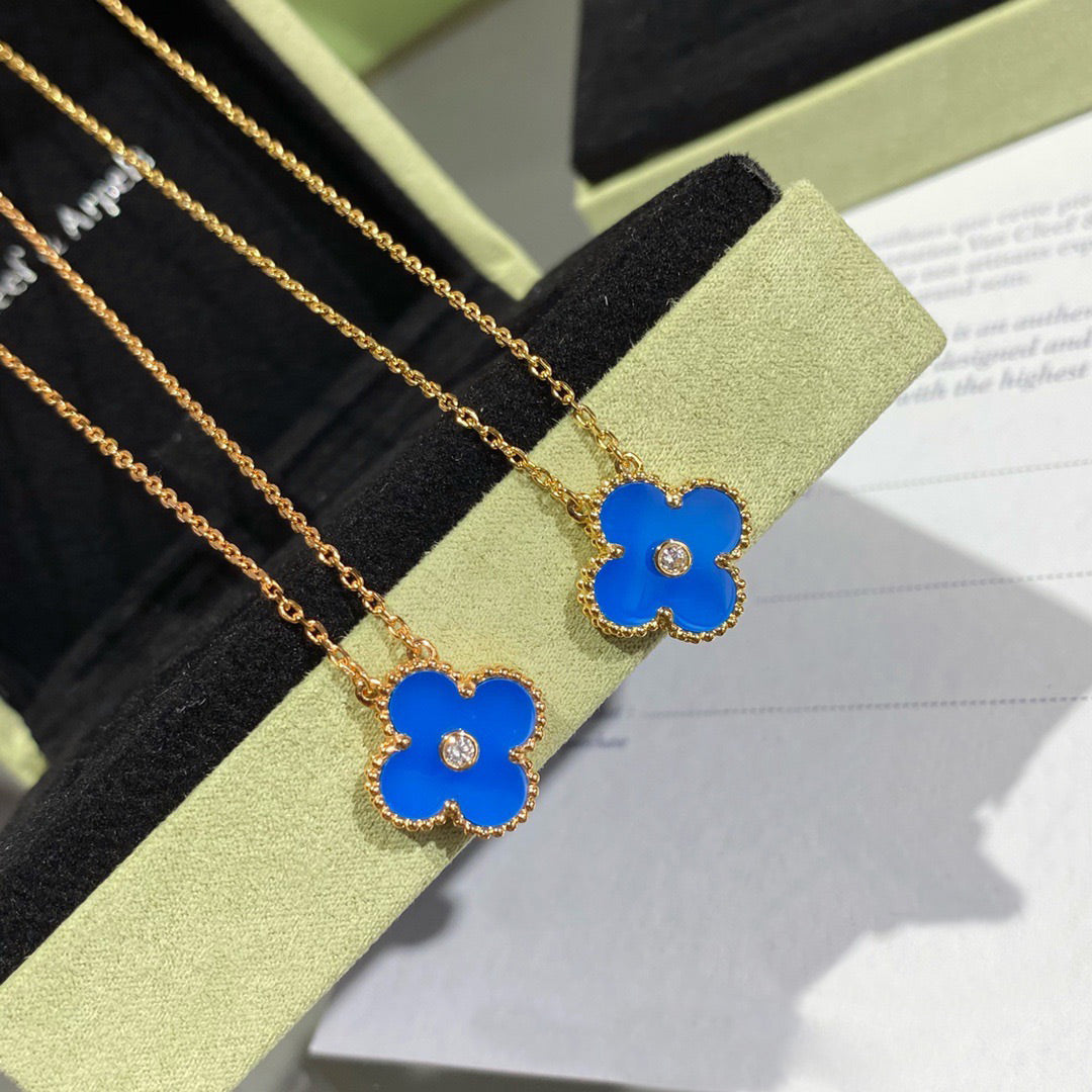 [Bling Jewelrys ]CLOVER 15MM DIAMOND AND BLUE AGATE NECKLACE