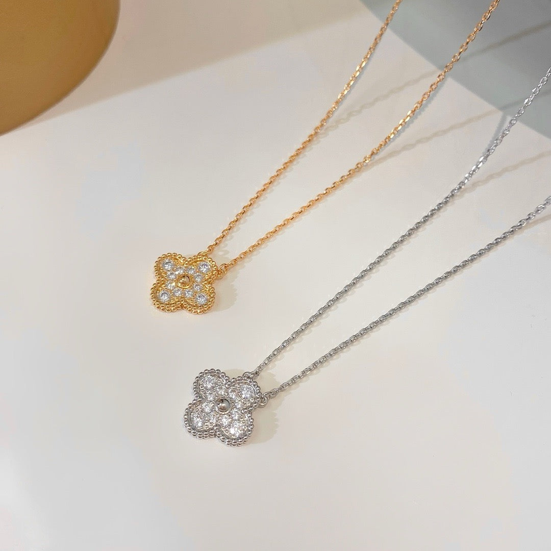 [Bling Jewelrys] CLOVER 15MM DIAMANT-EINZELBLUMEN-HALSKETTE