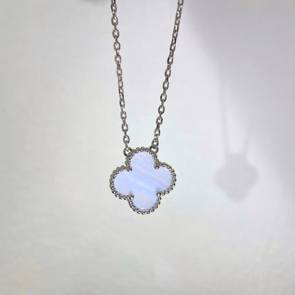 [Bling Jewelrys] KLEEBATT 15MM BLAUER CHALCEDON HALSKETTE SILBER