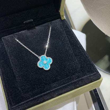 {
"Bling Jewelrys ": "Bling Jewelrys ",
"CLOVER 15MM DIAMOND SVRES PORCELAIN  NECKLACE SILVER": "KLEEBLATT 15MM DIAMANT SVRES PORZELLAN HALSKETTE SILBER"
}