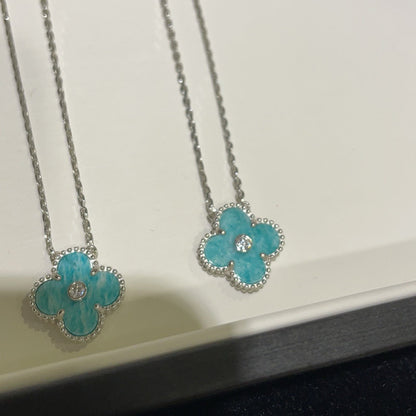 {
"Bling Jewelrys ": "Bling Jewelrys ",
"CLOVER 15MM DIAMOND SVRES PORCELAIN  NECKLACE SILVER": "KLEEBLATT 15MM DIAMANT SVRES PORZELLAN HALSKETTE SILBER"
}