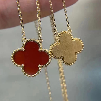 [Bling Jewelrys ]CLOVER 15MM CARNELIAN SINGLE FLOWER NECKLACE