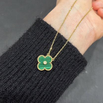 {
  "Bling Jewelrys": "Bling Jewelry",
  "CLOVER 15MM DIAMOND TURQUOISE NECKLACE": "KLEEBLATT 15MM DIAMANT TÜRKIS HALSKETTE"
}