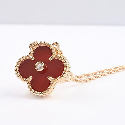 {
  "[Bling Jewelrys ]CLOVER 15MM DIAMOND CARNELIAN NECKLACE": "[Bling Jewelrys ]KLEEBLATT 15MM DIAMANT KARNELIAN HALSKETTE"
}