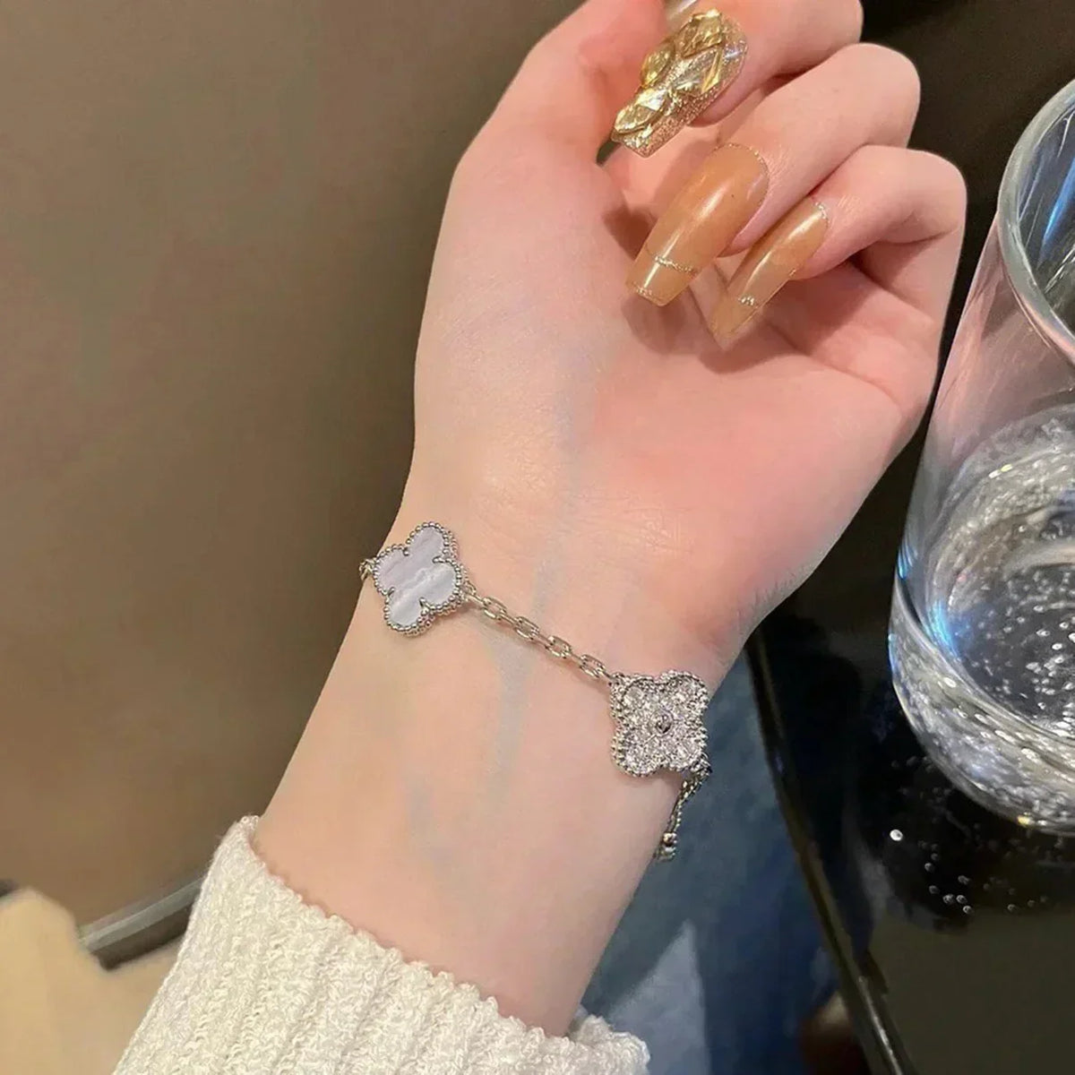 [Bling Jewelrys ] CLOVER 5 MOTIF PURPLE CHALCEDONY BRACELET COLLECTION