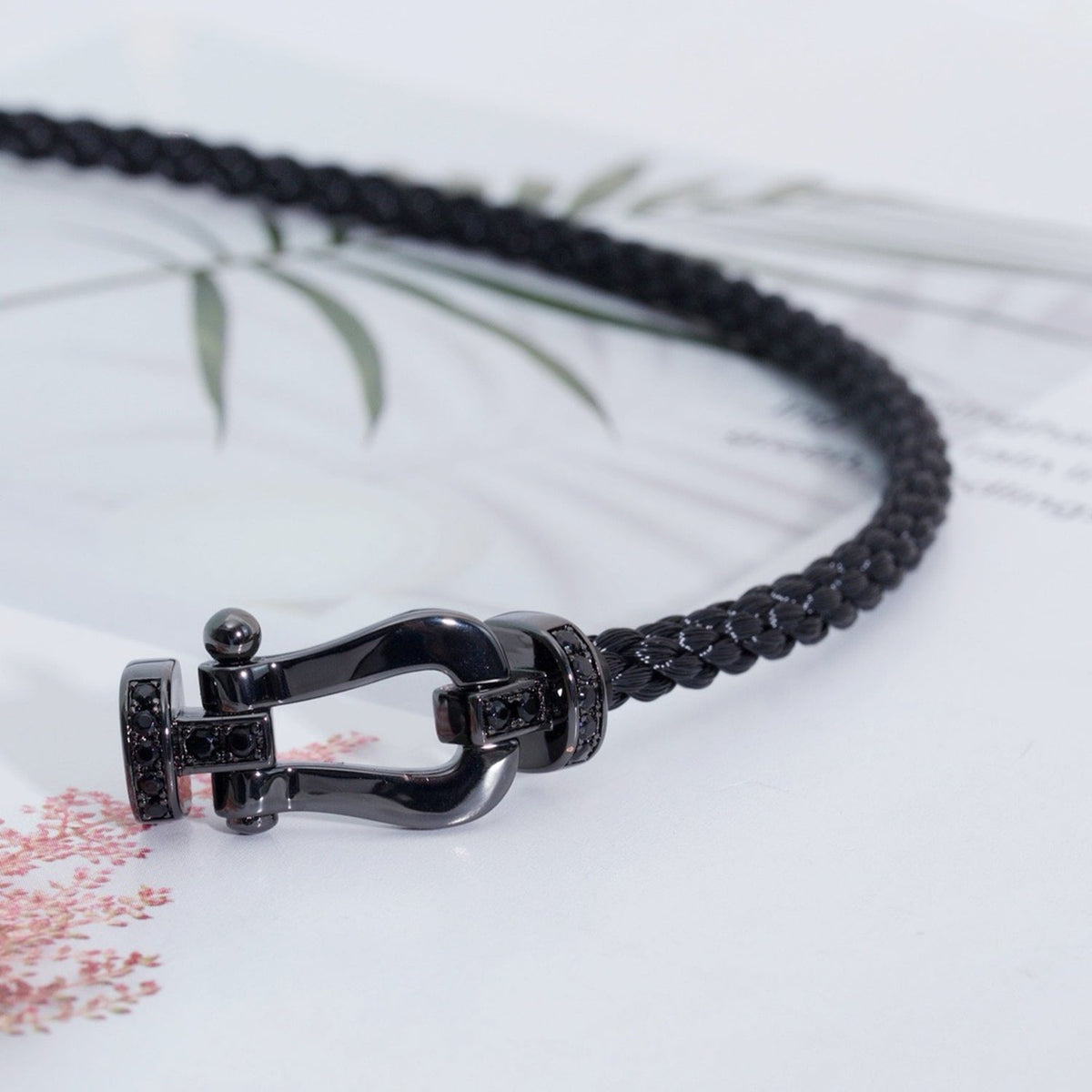 [Bling Jewelrys ]FORCE LARGE SERIES HORSESHOE BLACK SAMURAI BRACELET