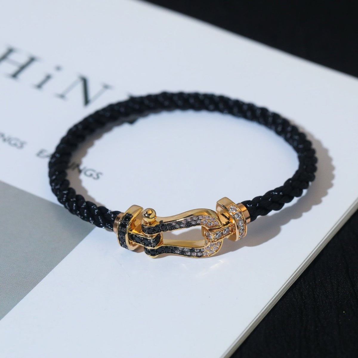 [Bling Jewelrys ]FORCE LARGE HORSESHOE BLACK WHITE DIAMOND BRACELET ROSE GOLD