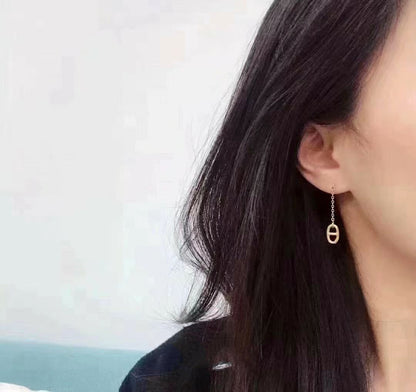 {
  "[Bling Jewelrys ]CHAINE TASSEL EARRINGS": "[ブリングジュエリー] チェーンタッセルピアス"
}